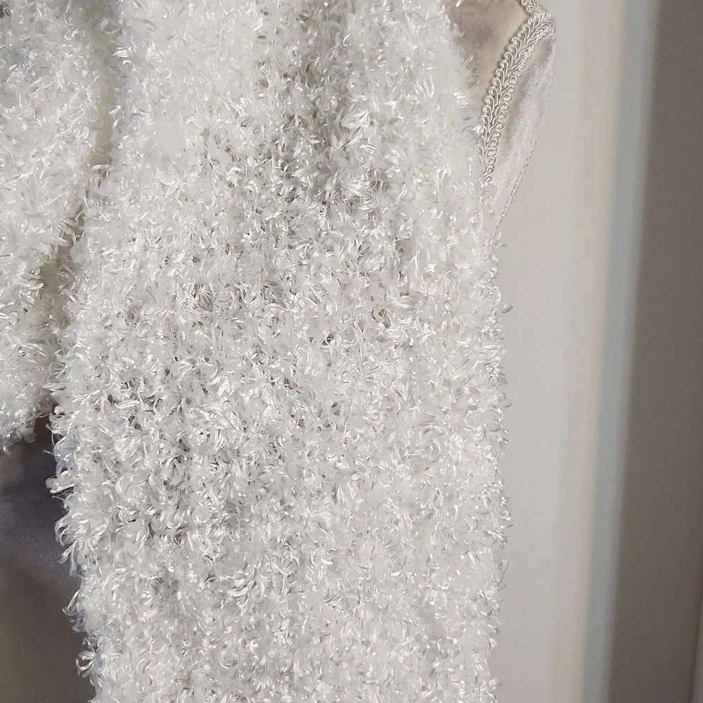 White House Black Market Textured White Scarf